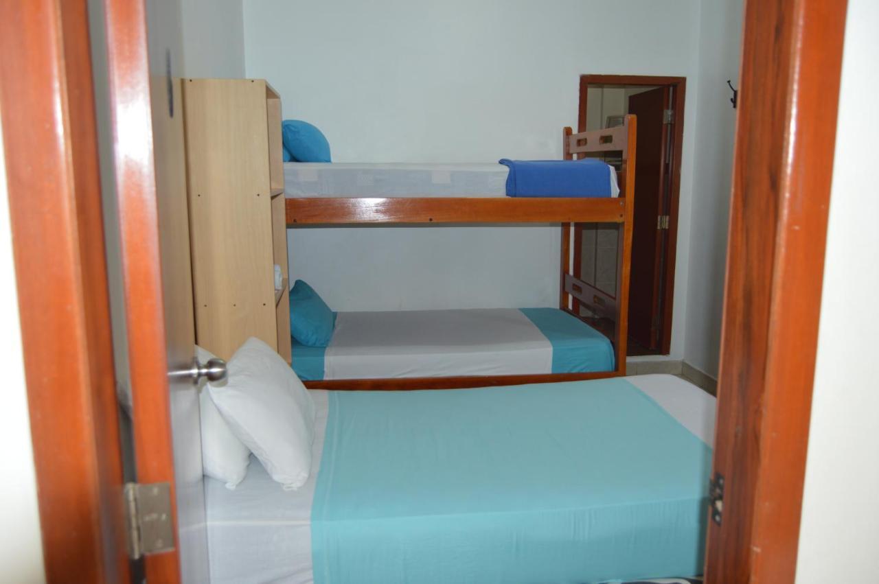 Hostal El Naufrago 1 Manta Εξωτερικό φωτογραφία