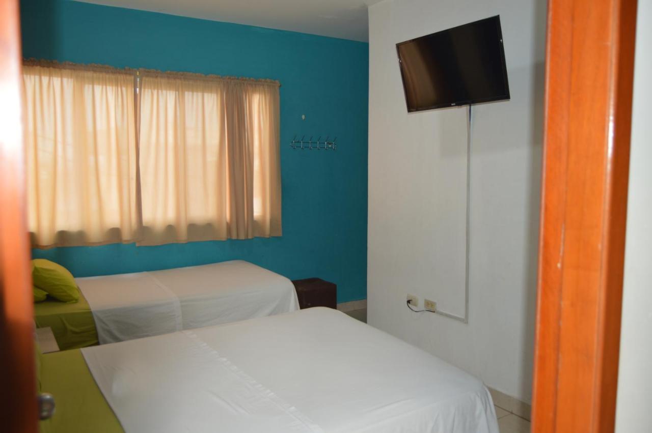 Hostal El Naufrago 1 Manta Εξωτερικό φωτογραφία